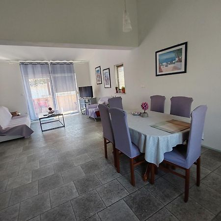 Apartman Olic Razanac Exterior photo